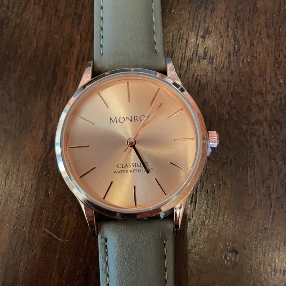 Monroe Classique Watch - Picture 2 of 3